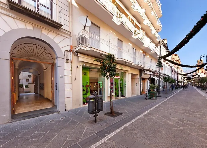 Luxury&Romantic Apartment With Balcony In Sorrento